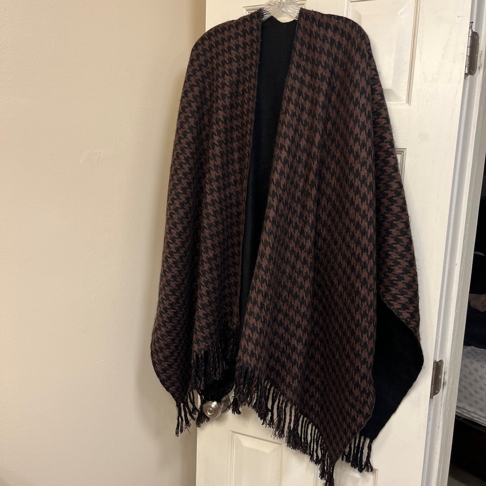 Brown and Black Houndstooth Women’s Wrap/ Scarf